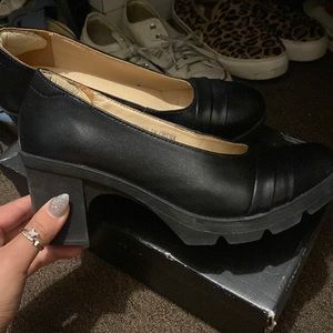 DADAWEN Women's Leather Classic Mid Heel Square Toe Oxfords Platform Dress Shoes